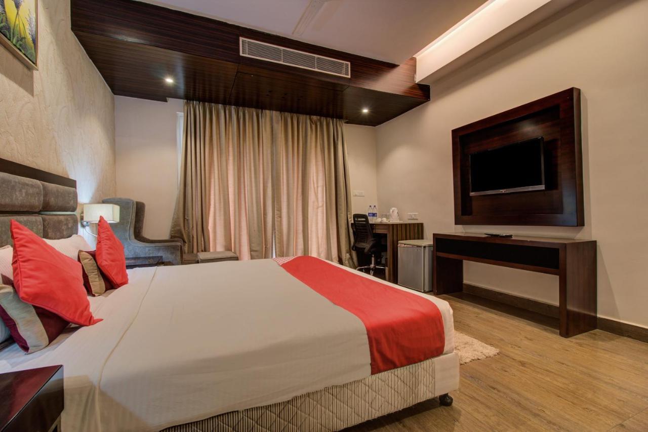 Oyo 3575 The Wave International Hotel จัมเชดปูร์ ภายนอก รูปภาพ