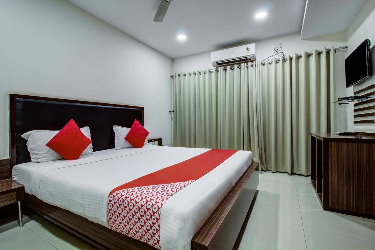 Oyo 3575 The Wave International Hotel จัมเชดปูร์ ภายนอก รูปภาพ
