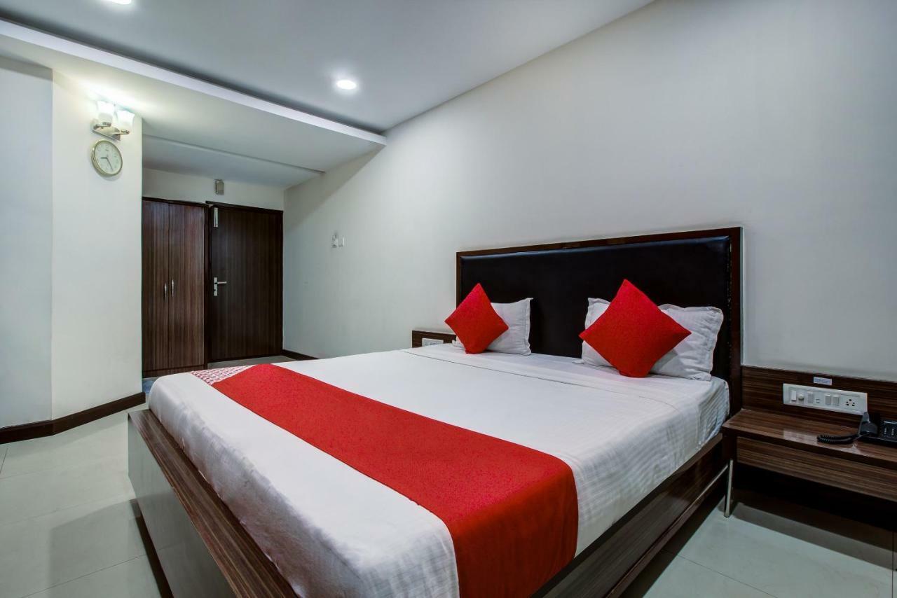 Oyo 3575 The Wave International Hotel จัมเชดปูร์ ภายนอก รูปภาพ